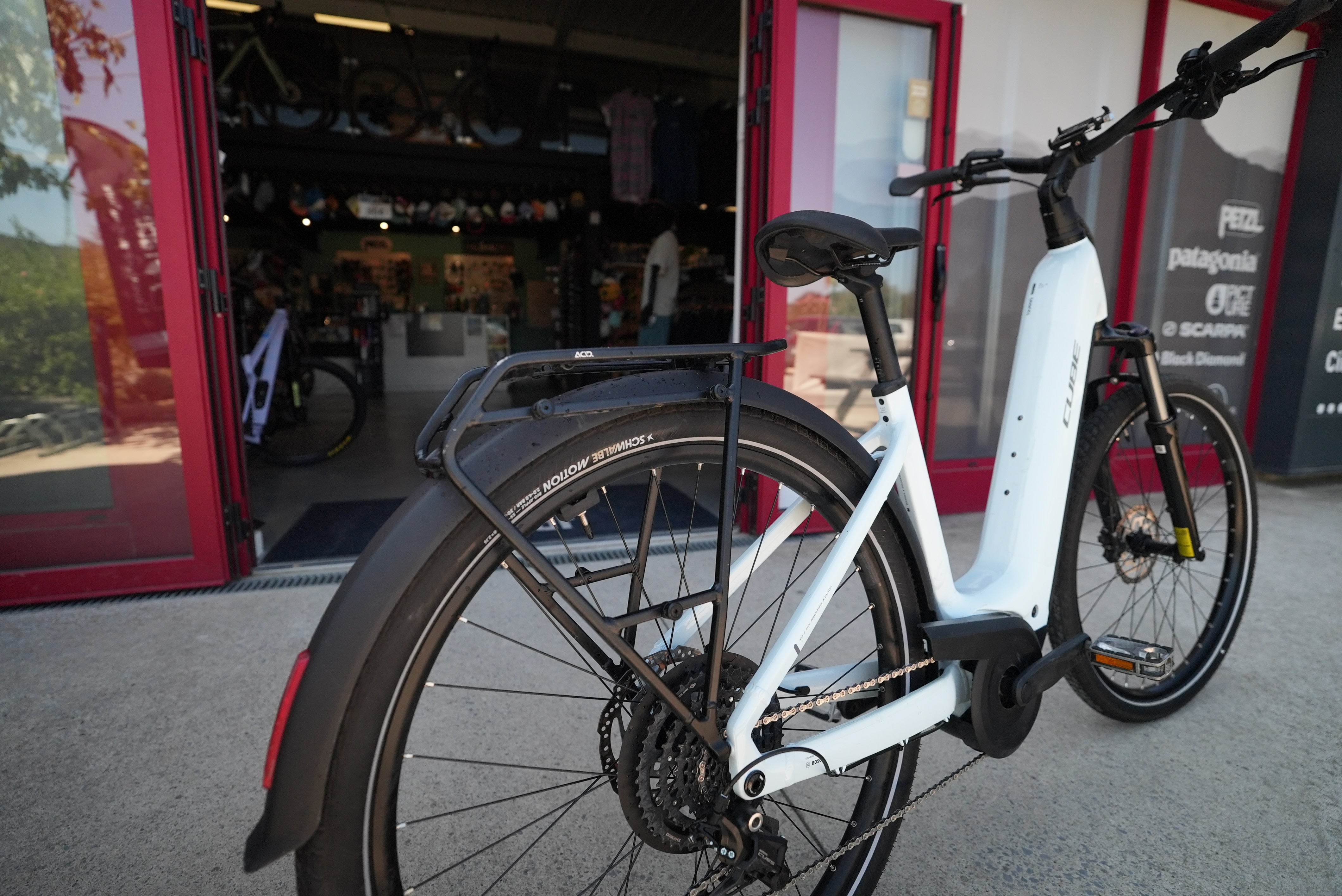CUBE - Touring Hybrid ONE 600-Reconditionné